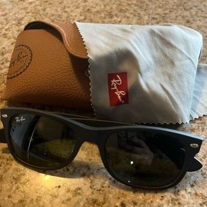 New without tags ray bans